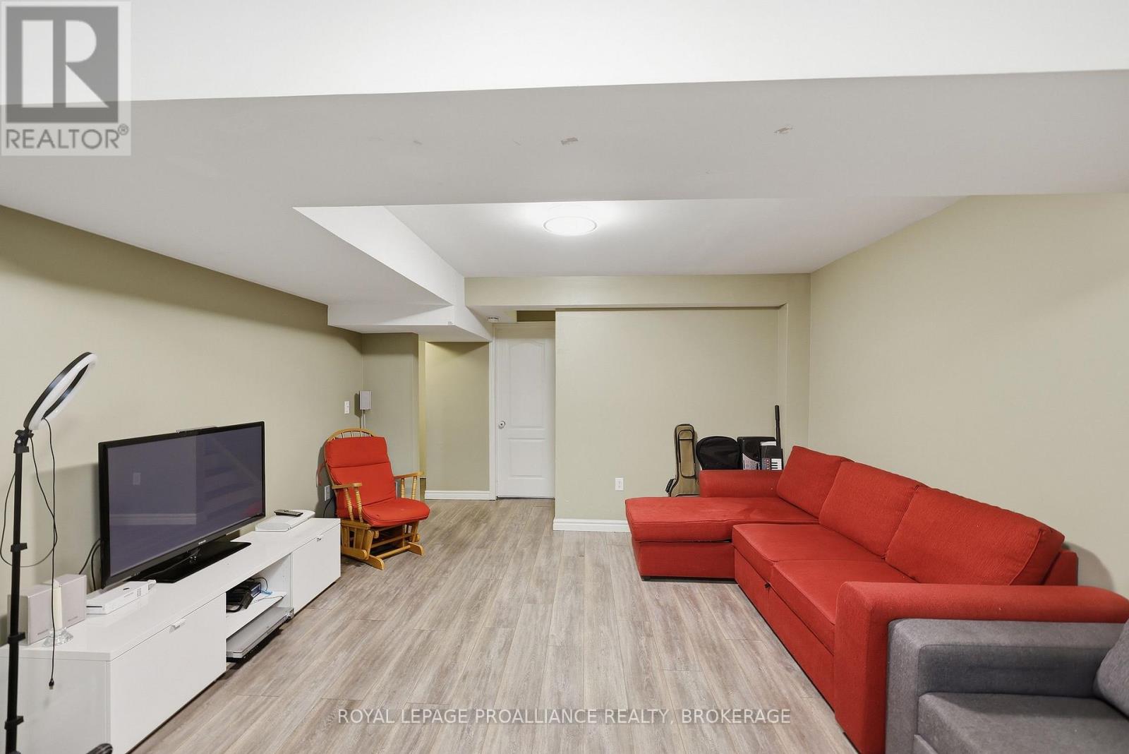 440 CONSERVATORY DRIVE - Image 31