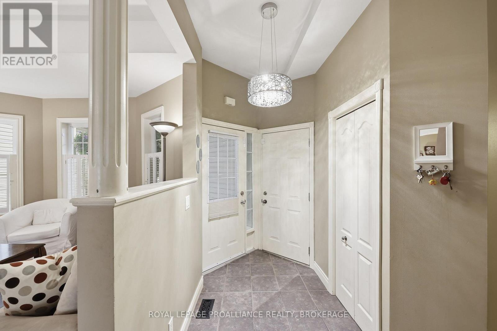 440 CONSERVATORY DRIVE - Image 4