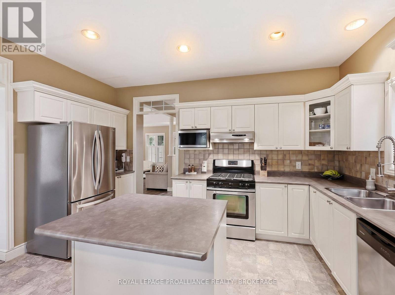 440 CONSERVATORY DRIVE - Image 6