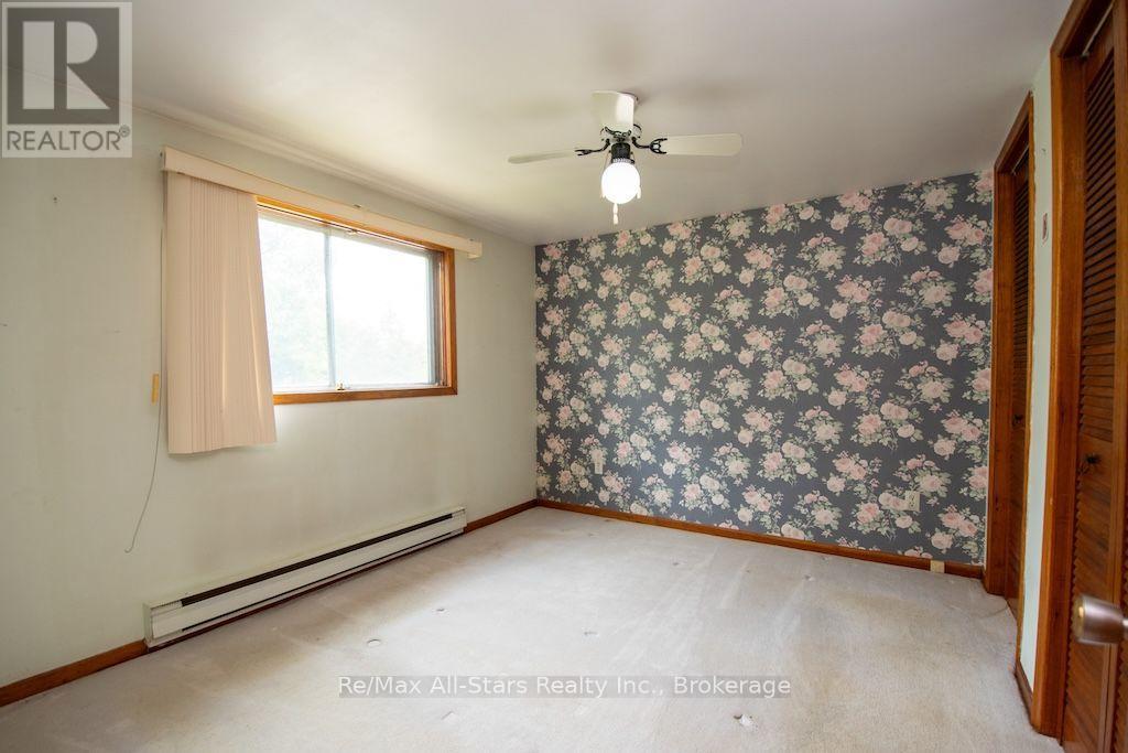 9 JONES AVENUE - 14