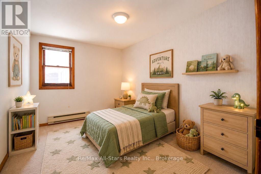 9 JONES AVENUE - 16