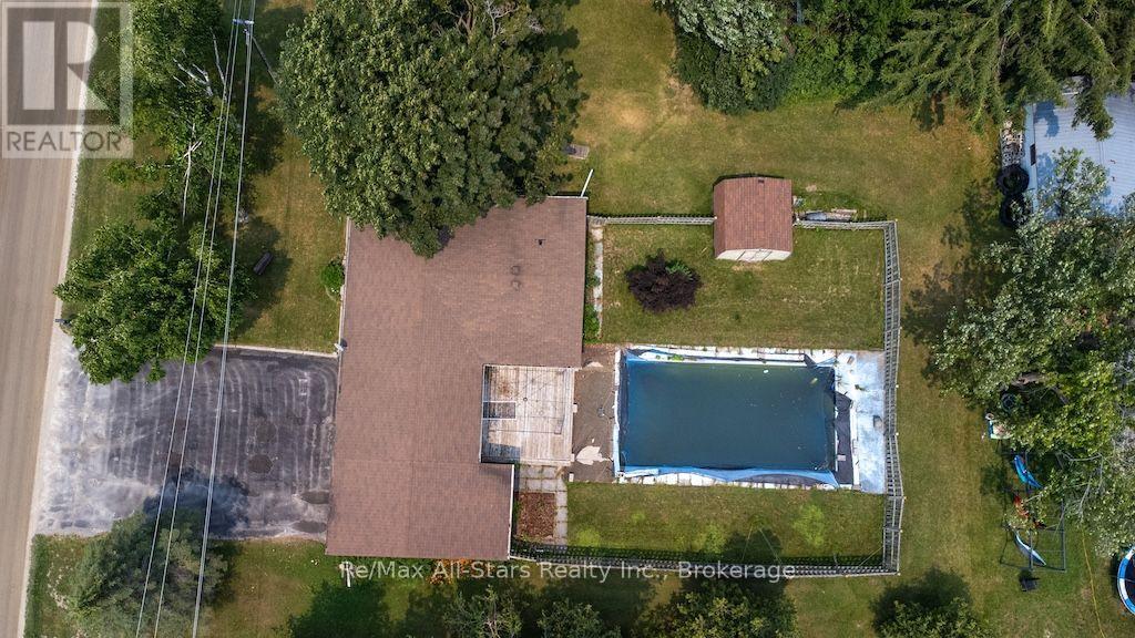 9 JONES AVENUE - 21