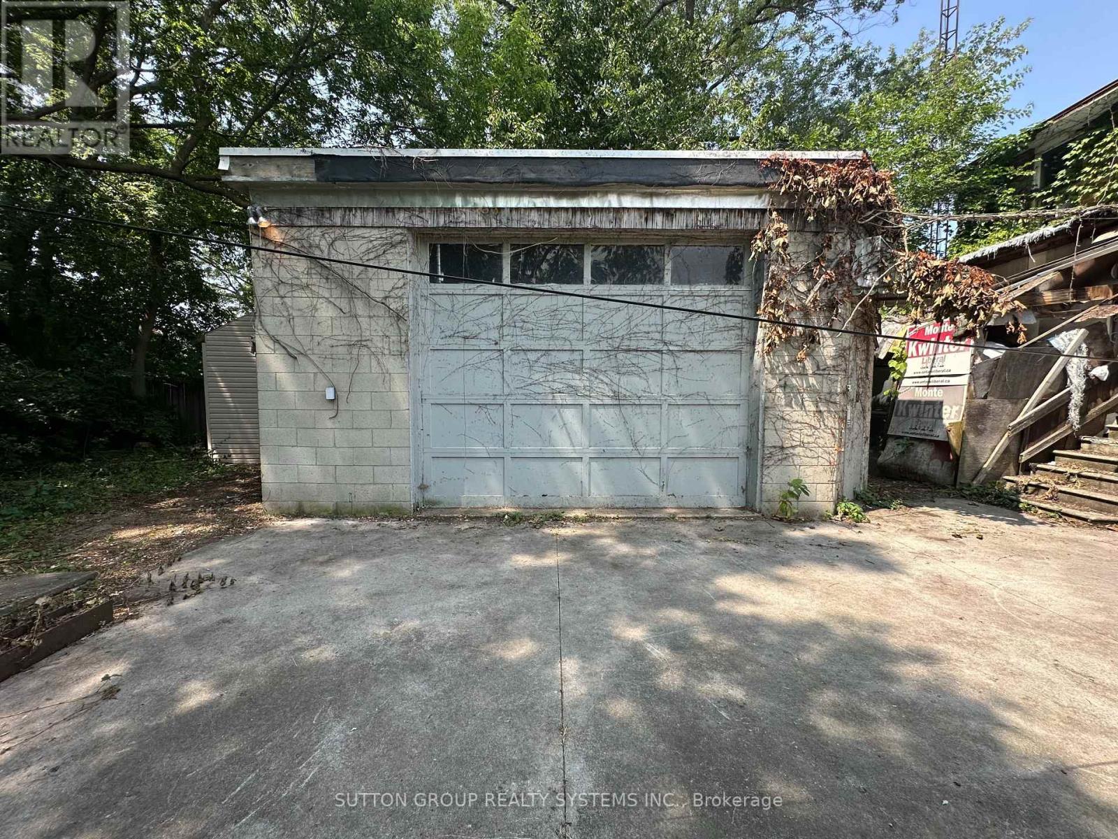 89 REINER ROAD - 20