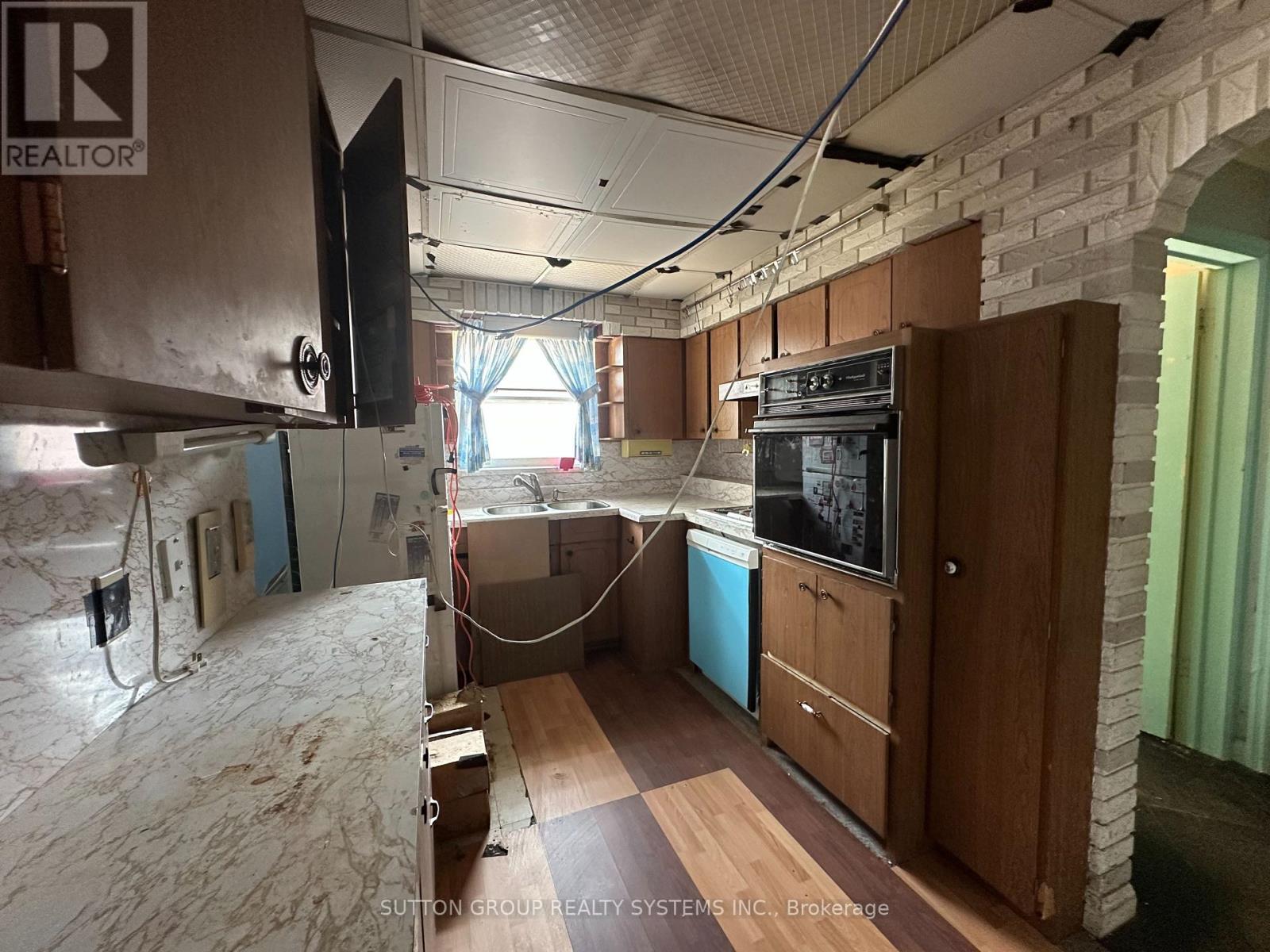 89 REINER ROAD - 9