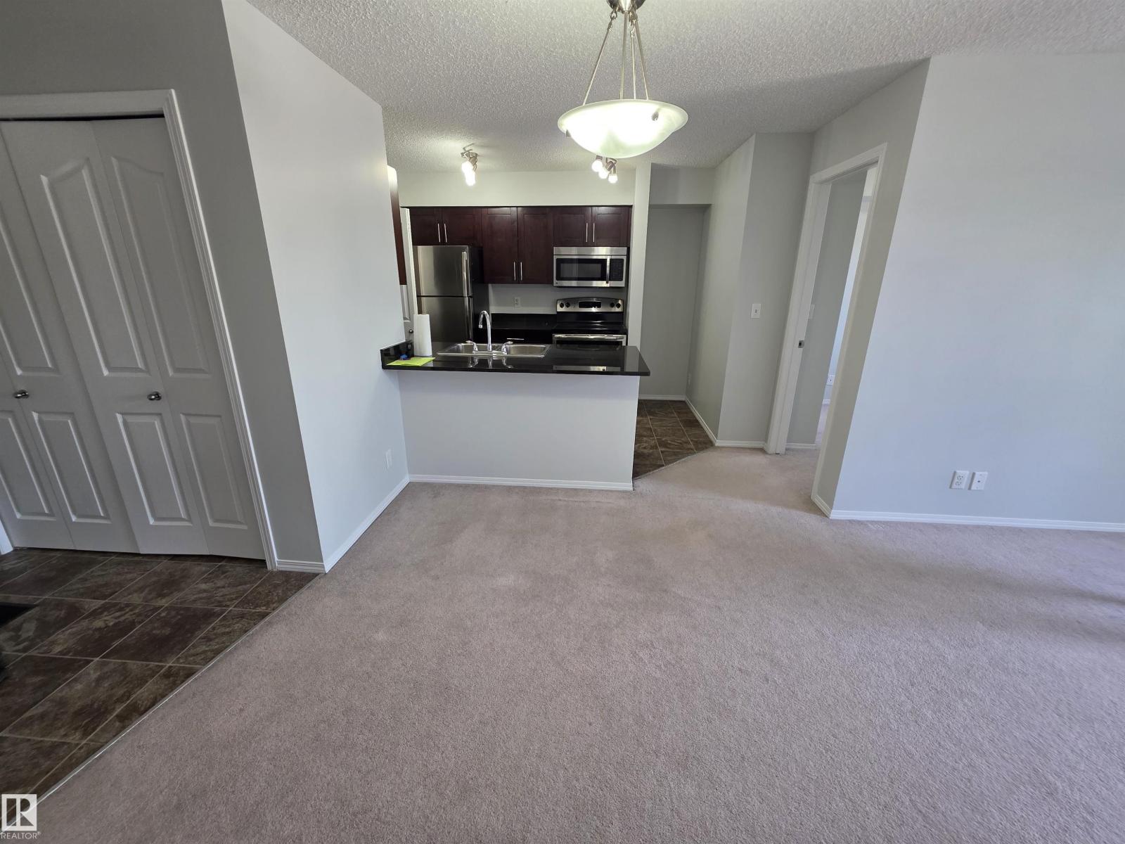 #206 12045 22 AV SW - 10