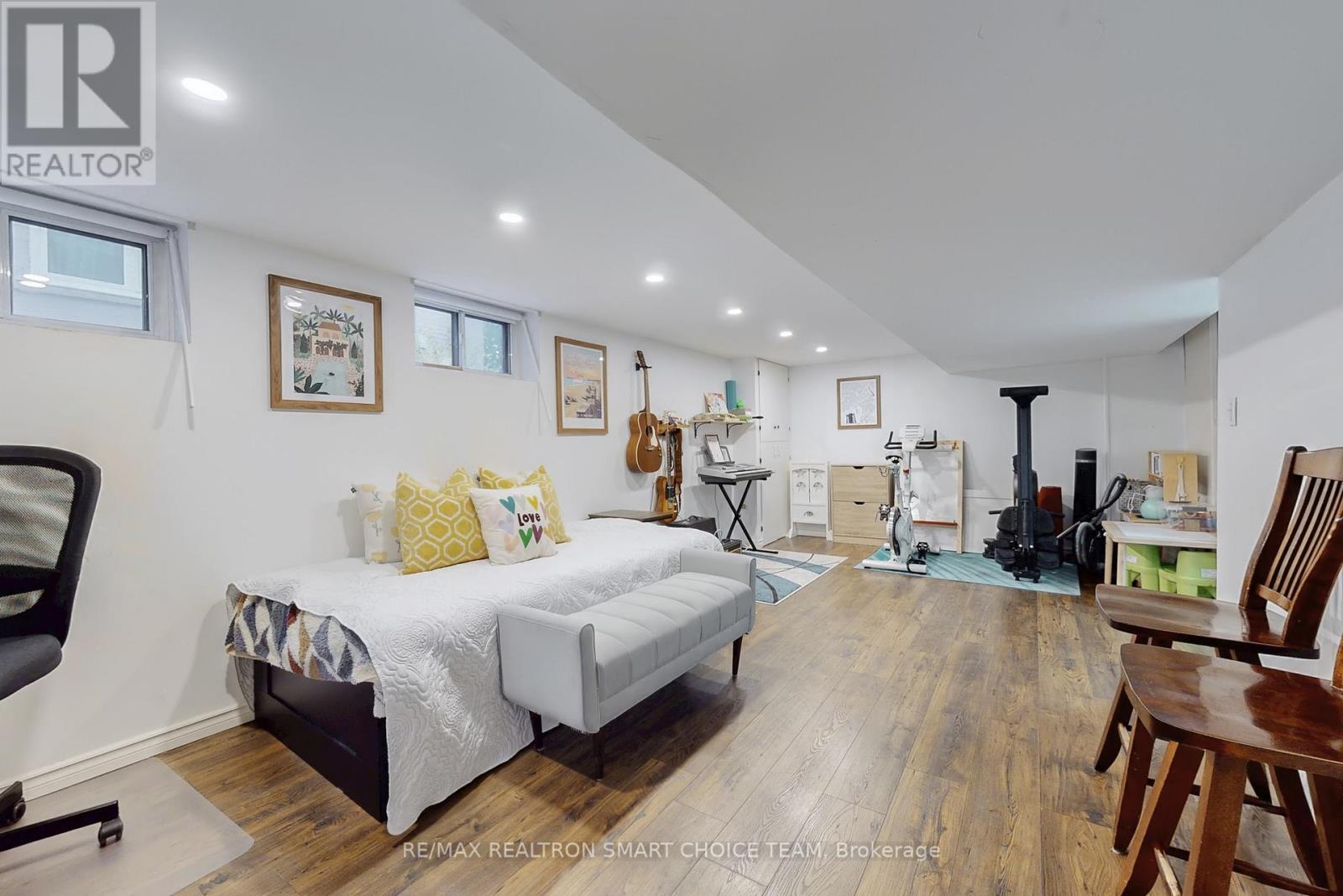783 BIRCHMOUNT ROAD - 31