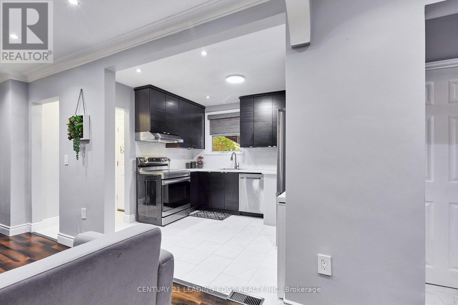 16 MCCOWAN ROAD - Image 14