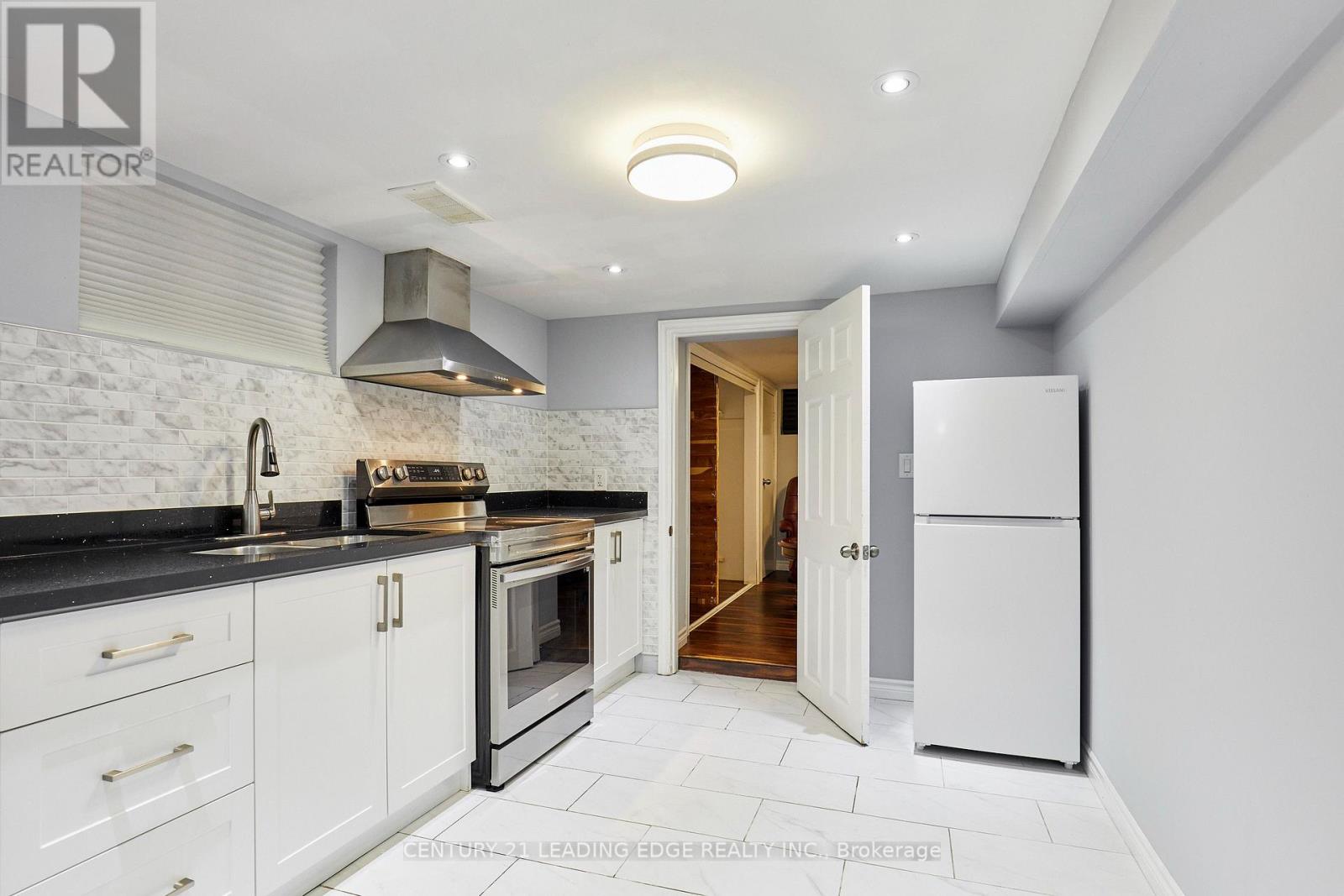 16 MCCOWAN ROAD - Image 28