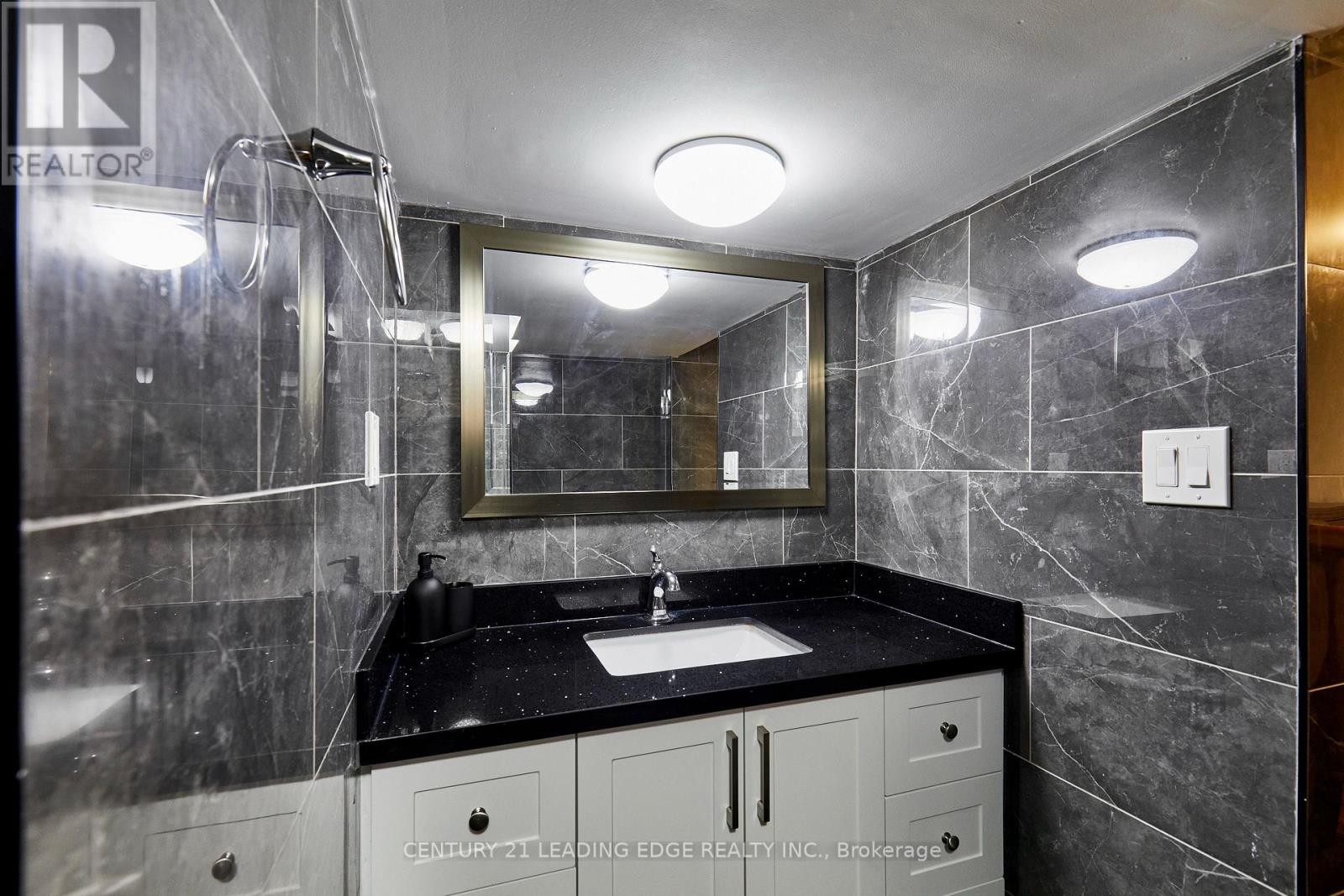 16 MCCOWAN ROAD - Image 31