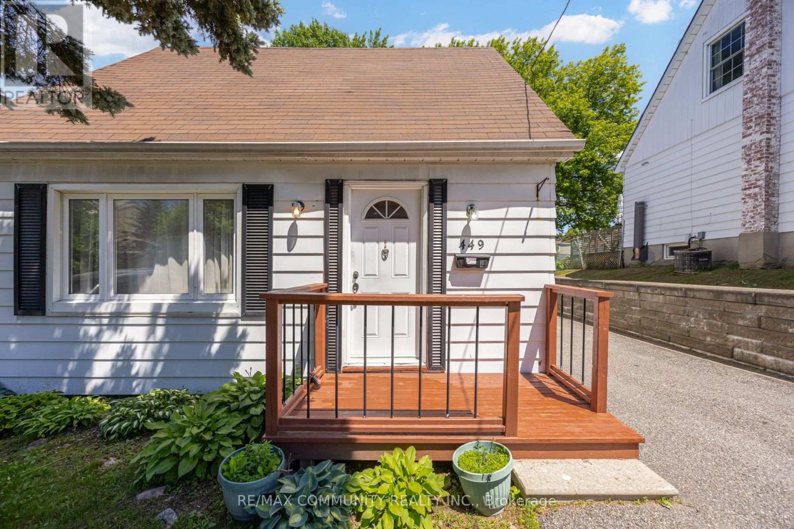 449 RITSON ROAD N - 1