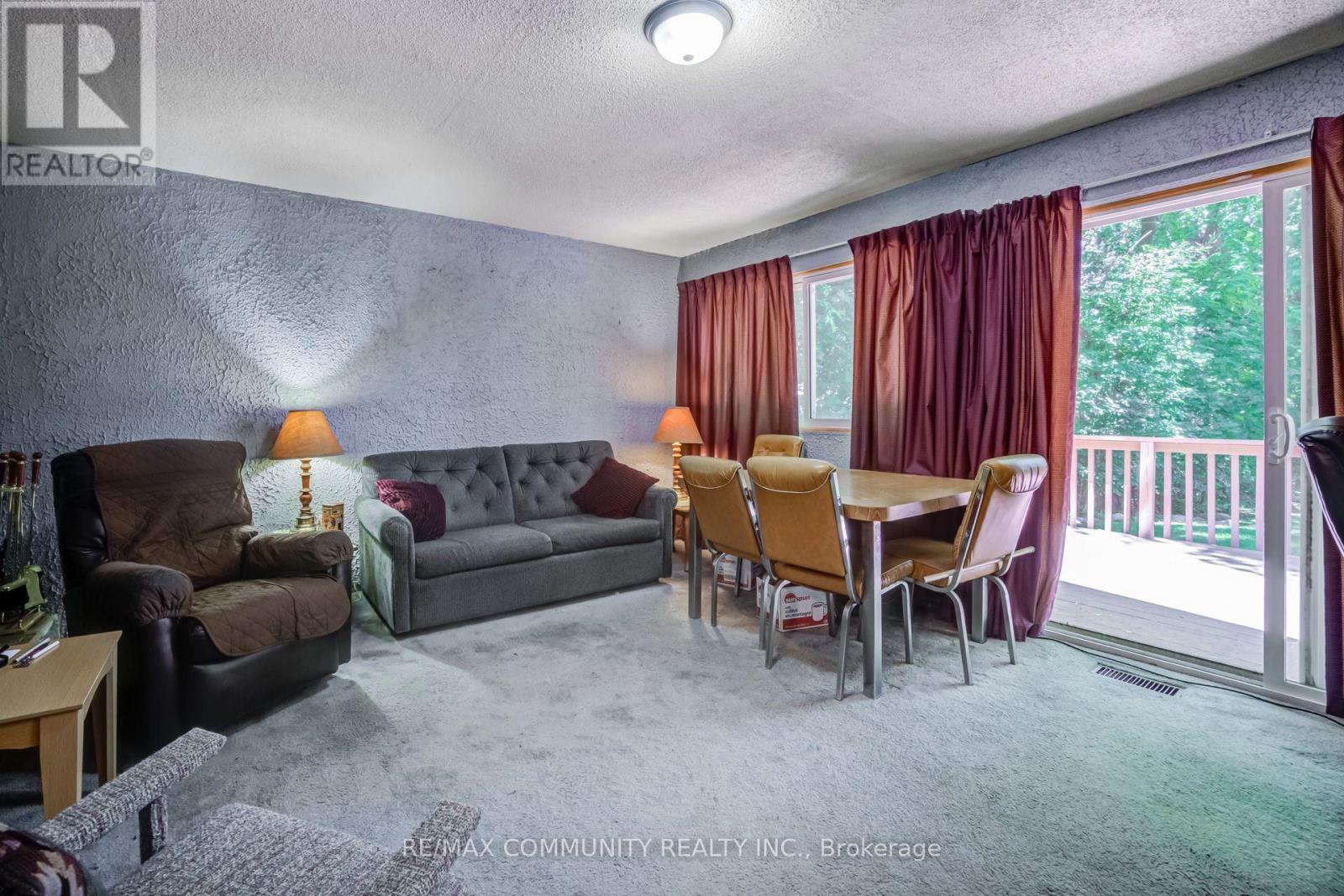 449 RITSON ROAD N - 12
