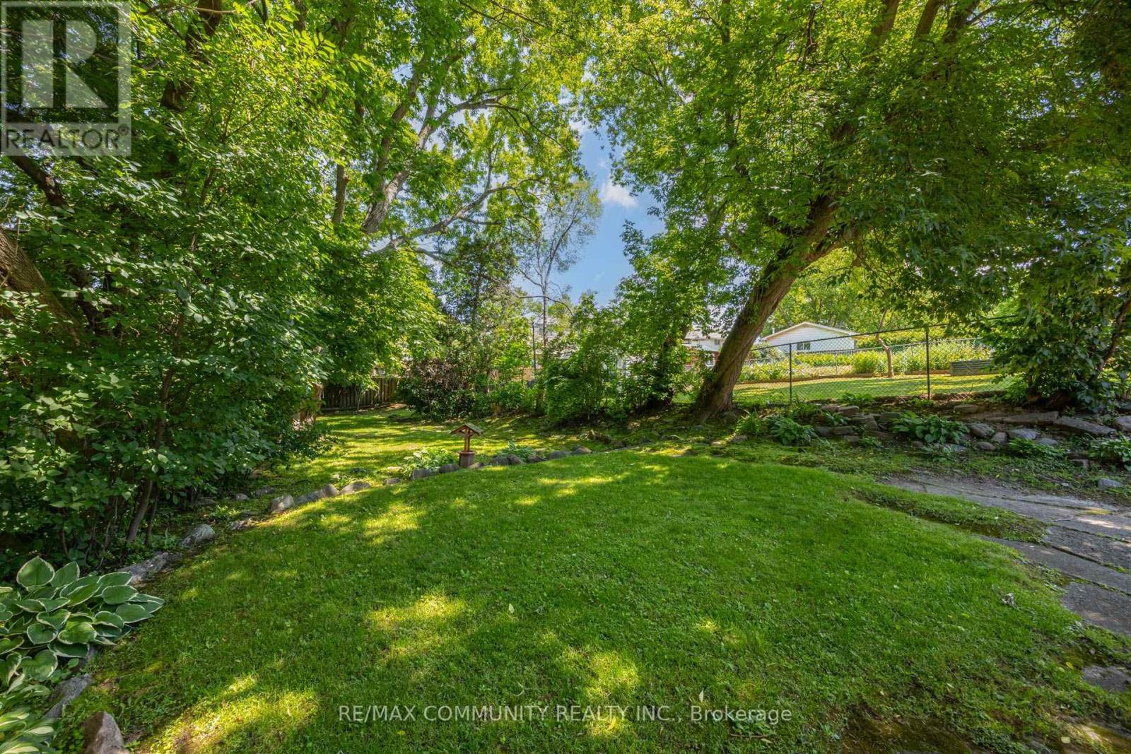 449 RITSON ROAD N - 22
