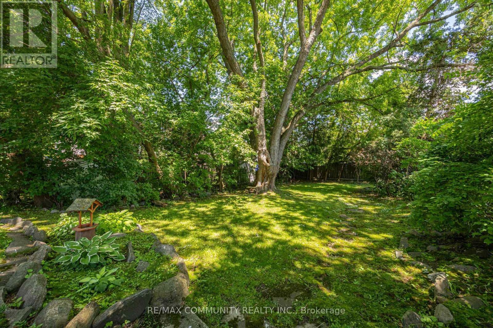 449 RITSON ROAD N - 23