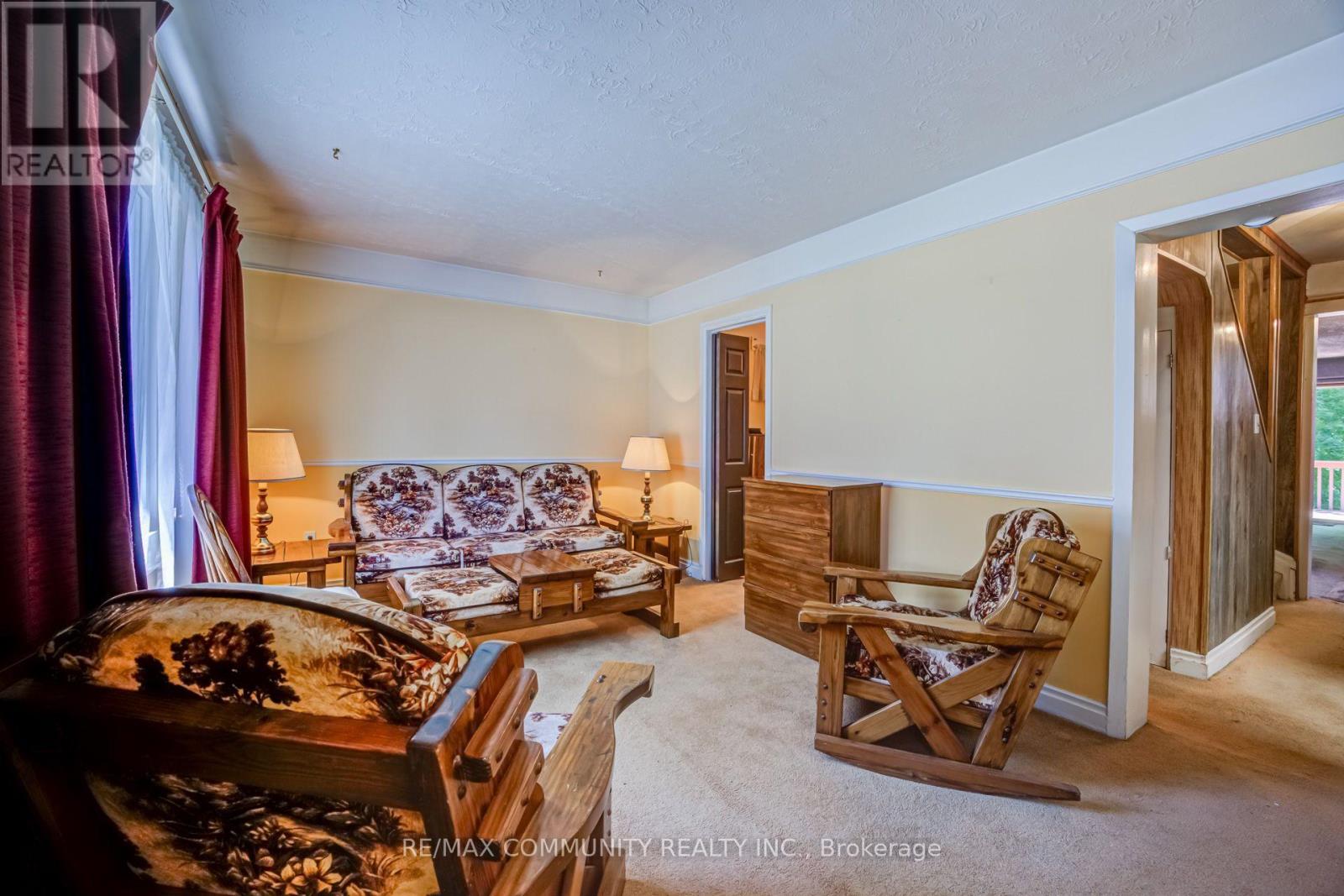 449 RITSON ROAD N - 5