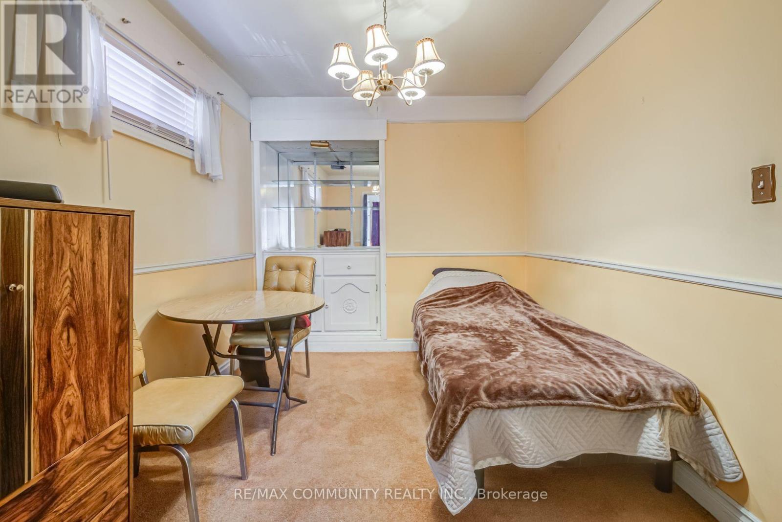449 RITSON ROAD N - Image 8