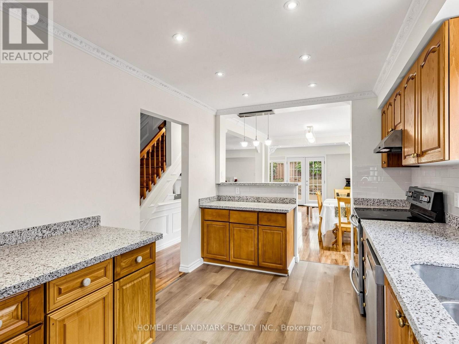 662 MERLIN COURT - 13