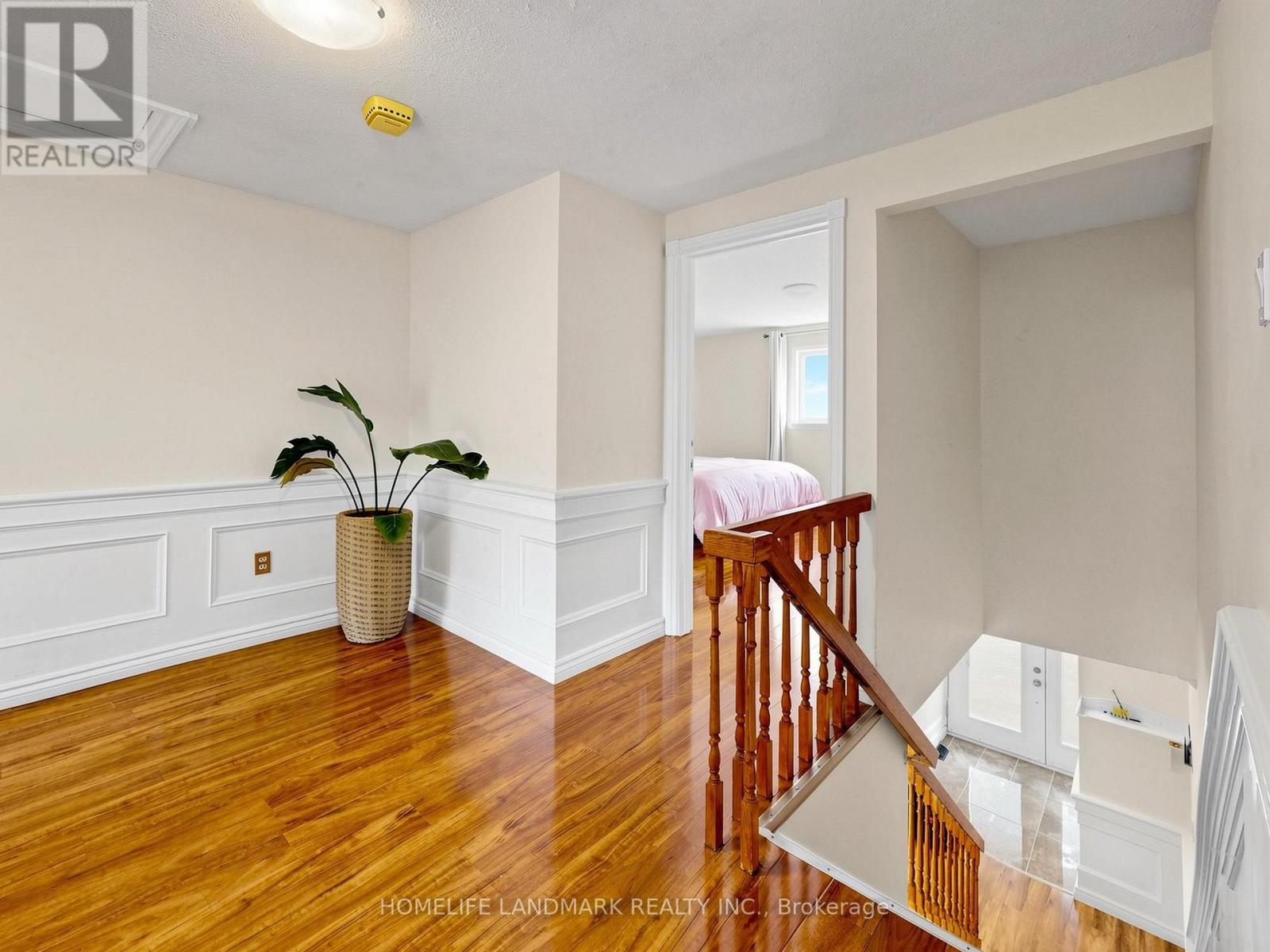 662 MERLIN COURT - 16