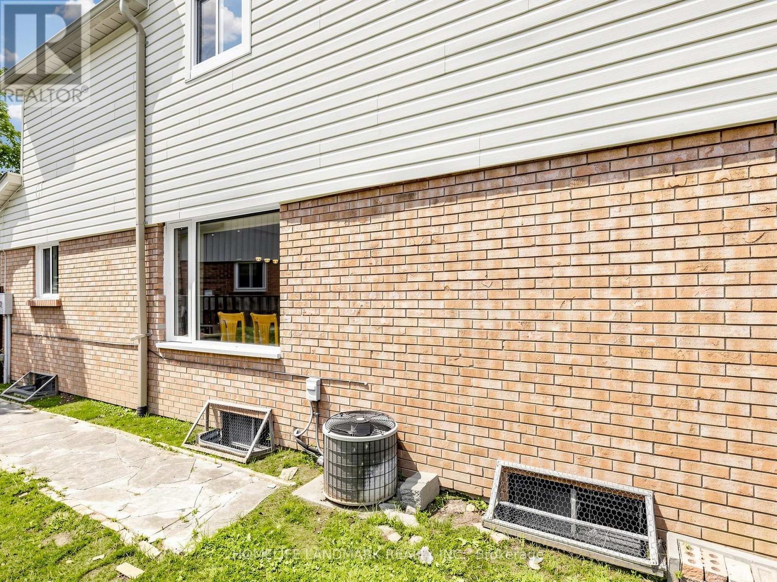 662 MERLIN COURT - 35