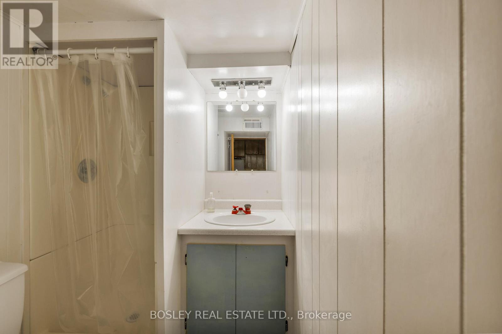 247 GAINSBOROUGH ROAD - 27