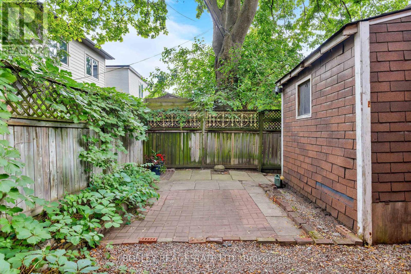 247 GAINSBOROUGH ROAD - 30
