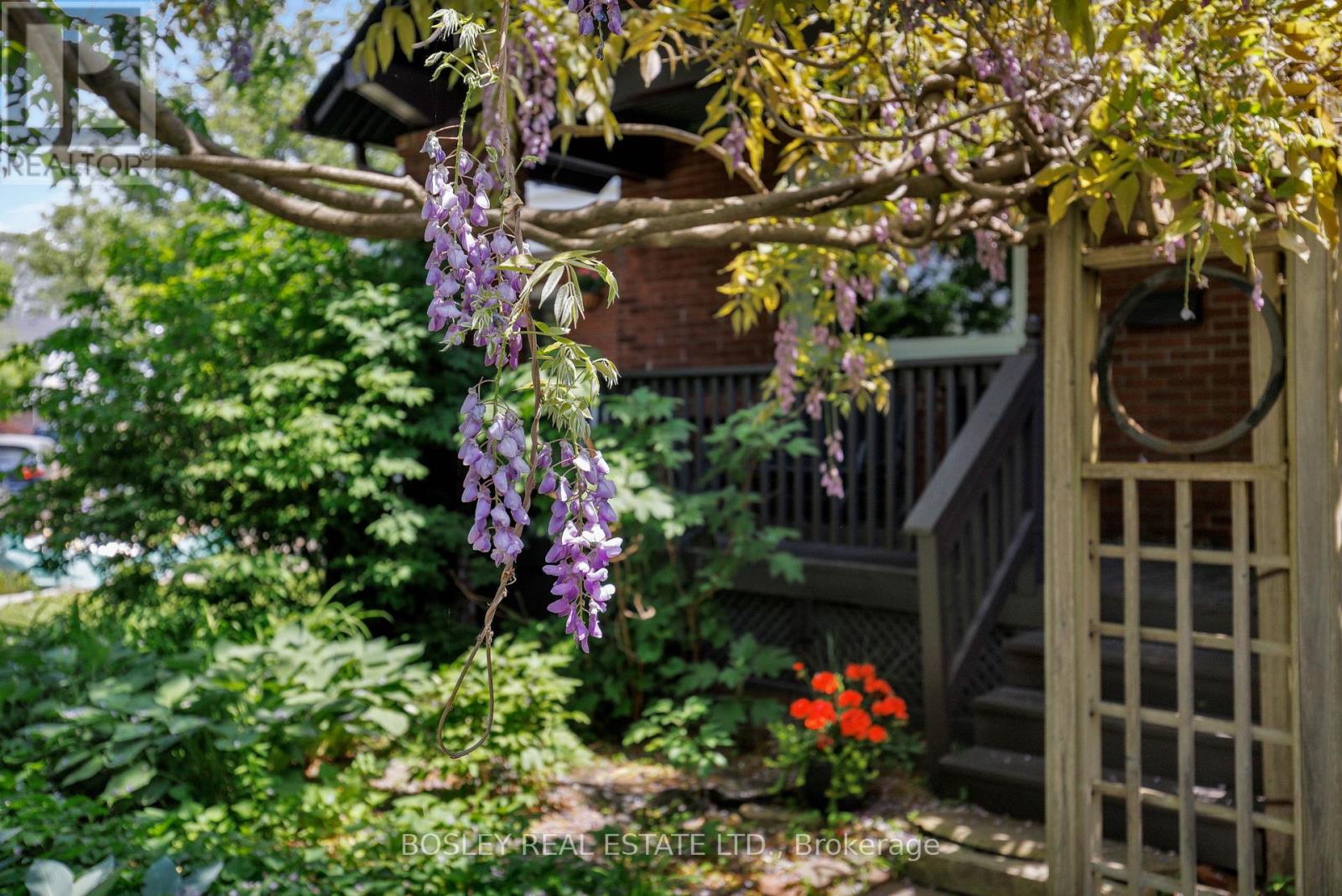 247 GAINSBOROUGH ROAD - 32
