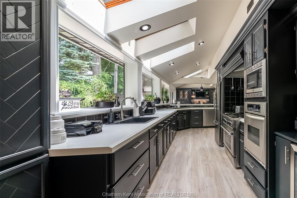 3 Pine Crest ROAD - 17