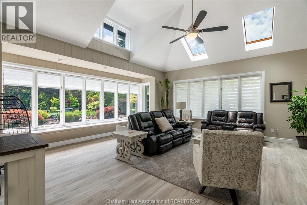 3 Pine Crest ROAD - 7