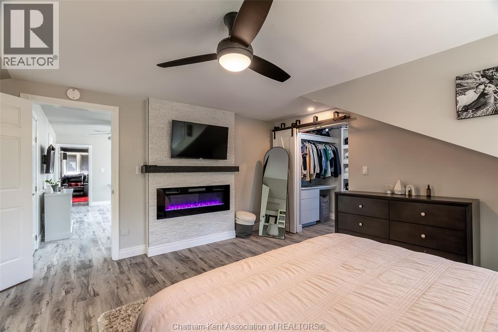 3 Pine Crest ROAD - 22