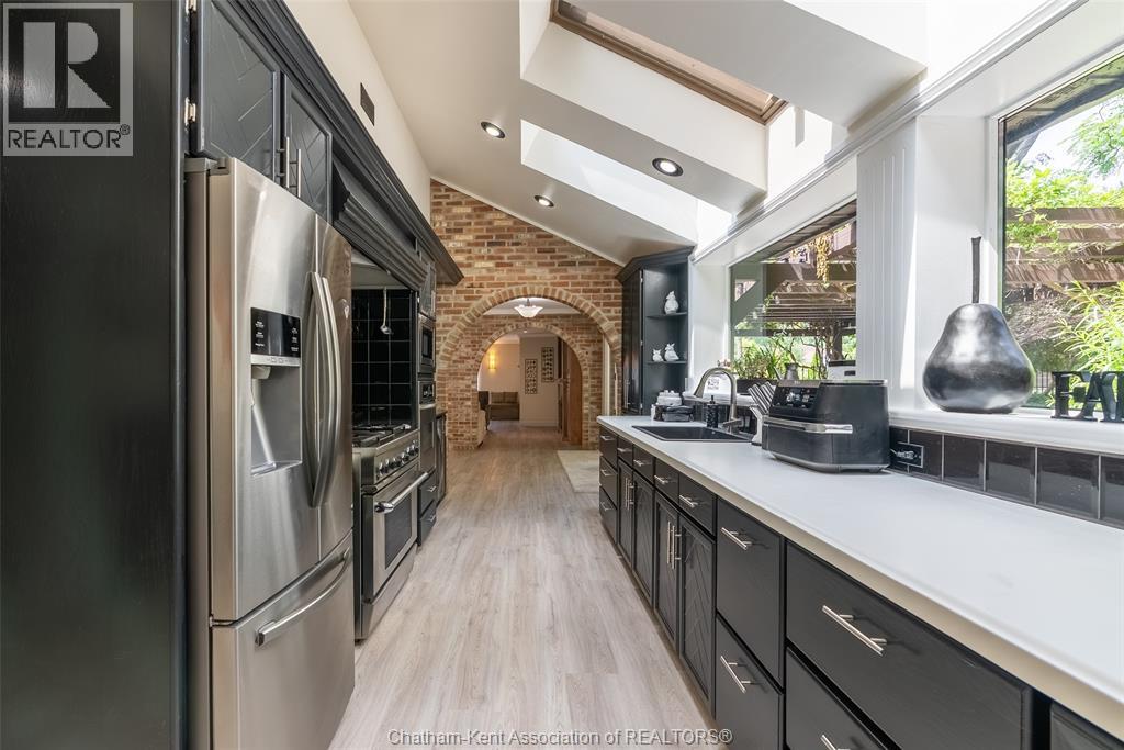 3 Pine Crest ROAD - 15