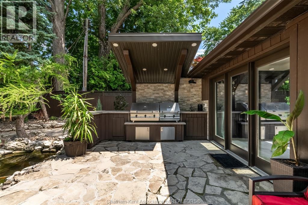 3 Pine Crest ROAD - 39