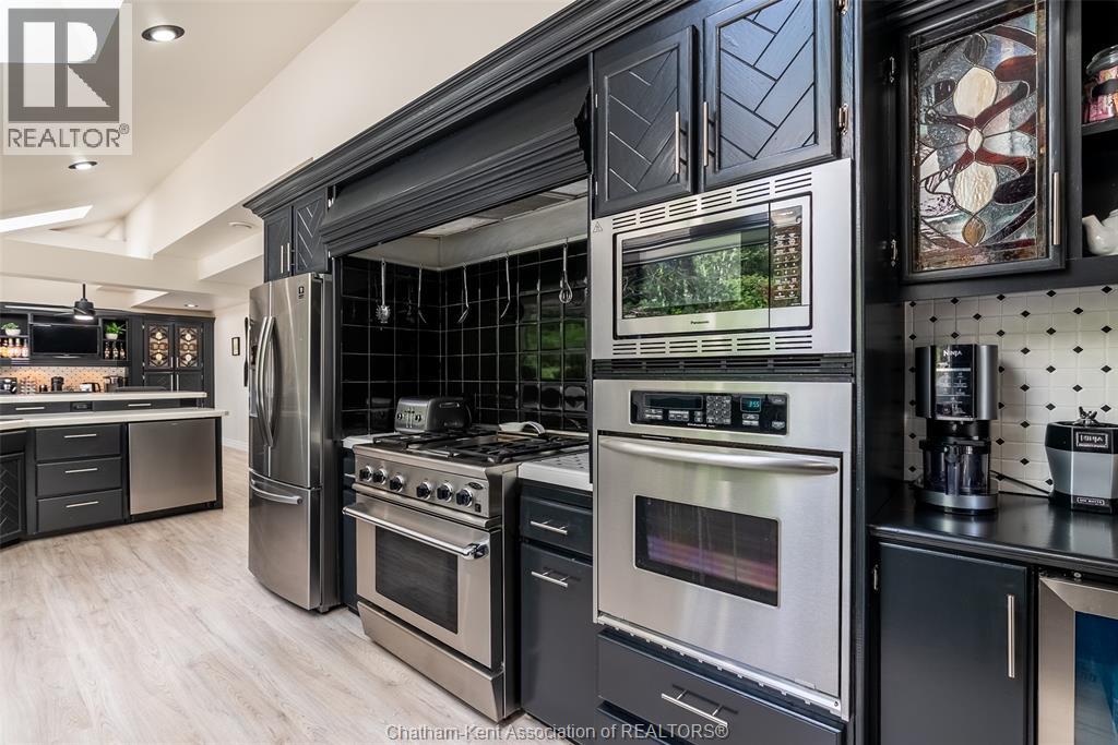3 Pine Crest ROAD - 16