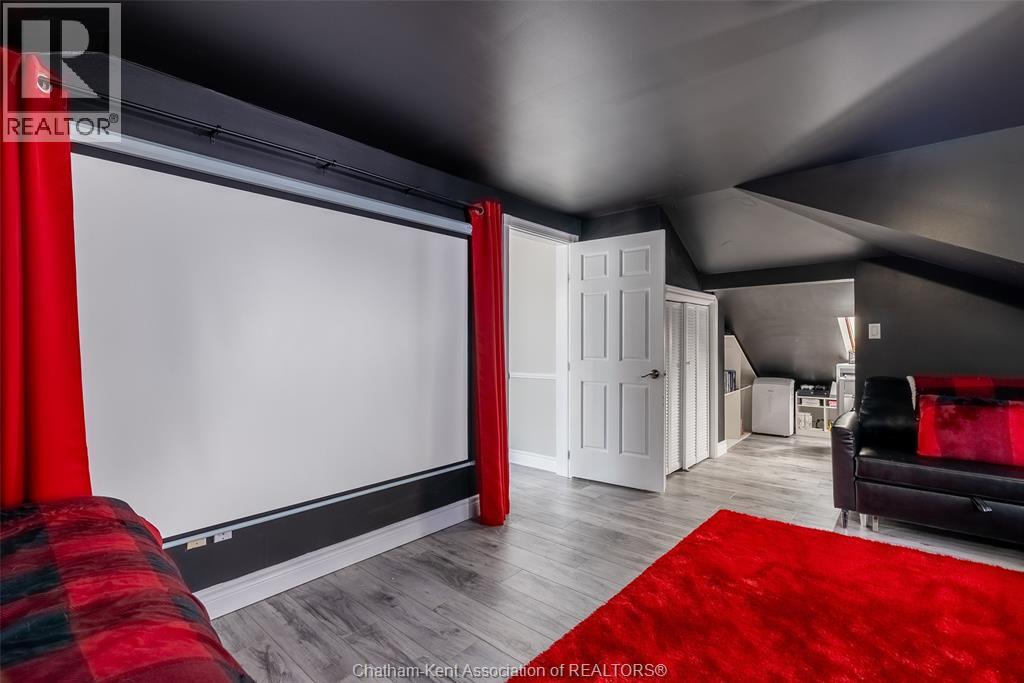 3 Pine Crest ROAD - 28
