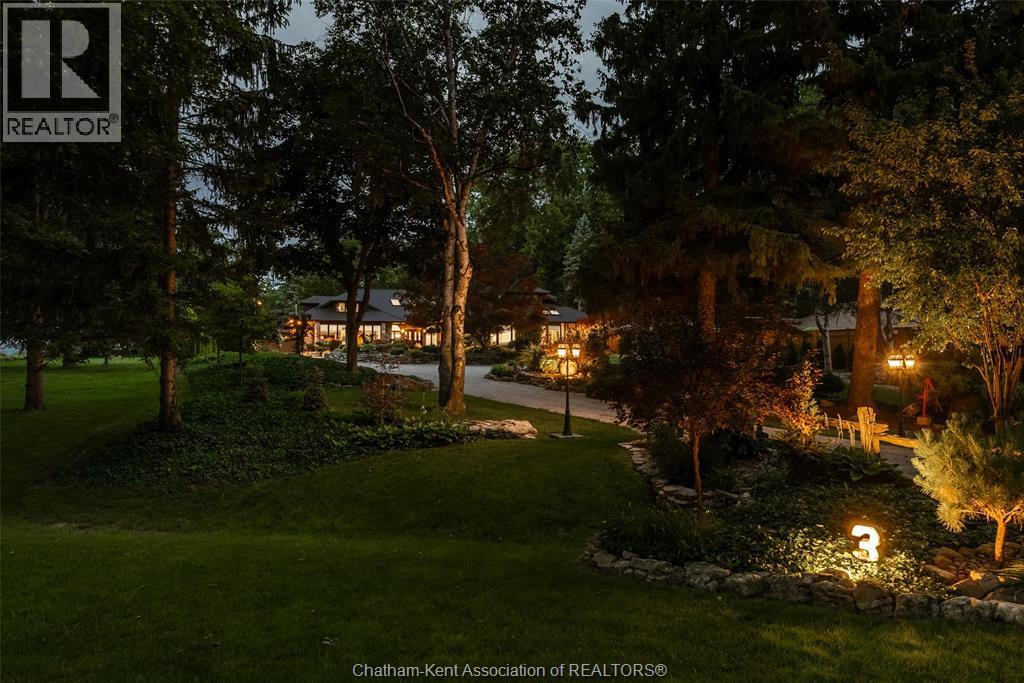 3 Pine Crest ROAD - 41