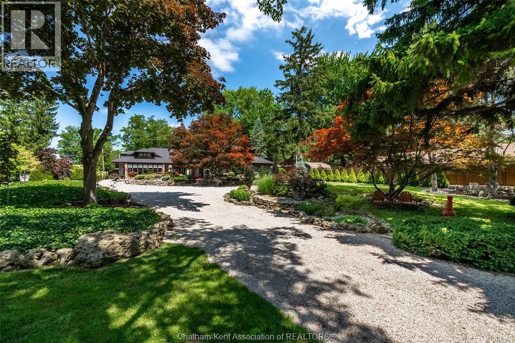 3 Pine Crest ROAD - 37