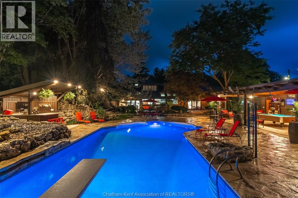 3 Pine Crest ROAD - 47