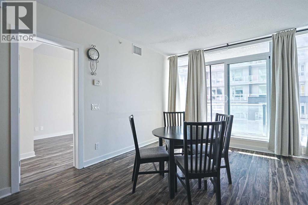 #904 10 Brentwood Common NW - 10