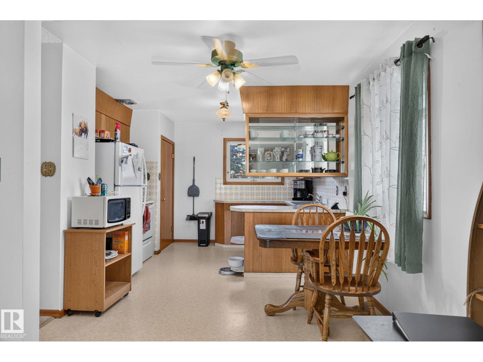 12908 104 ST NW - 32