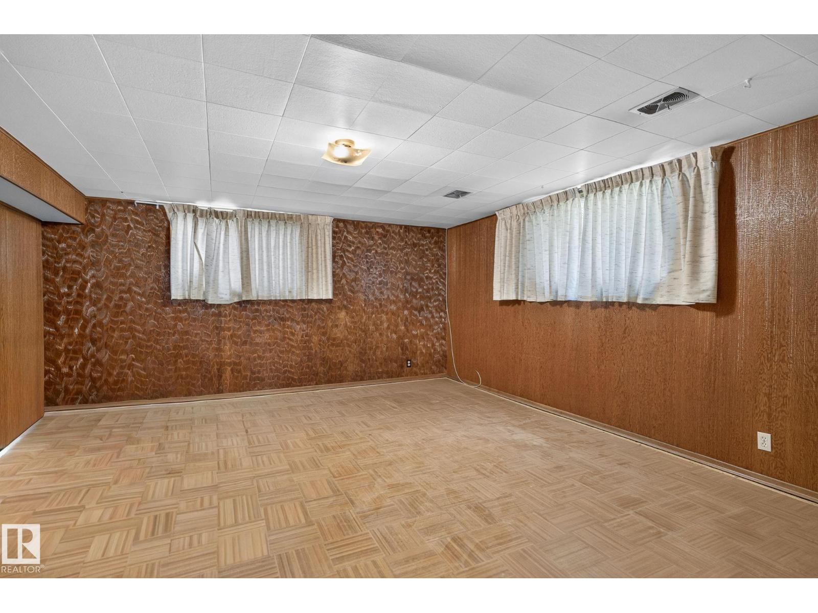 12908 104 ST NW - 33