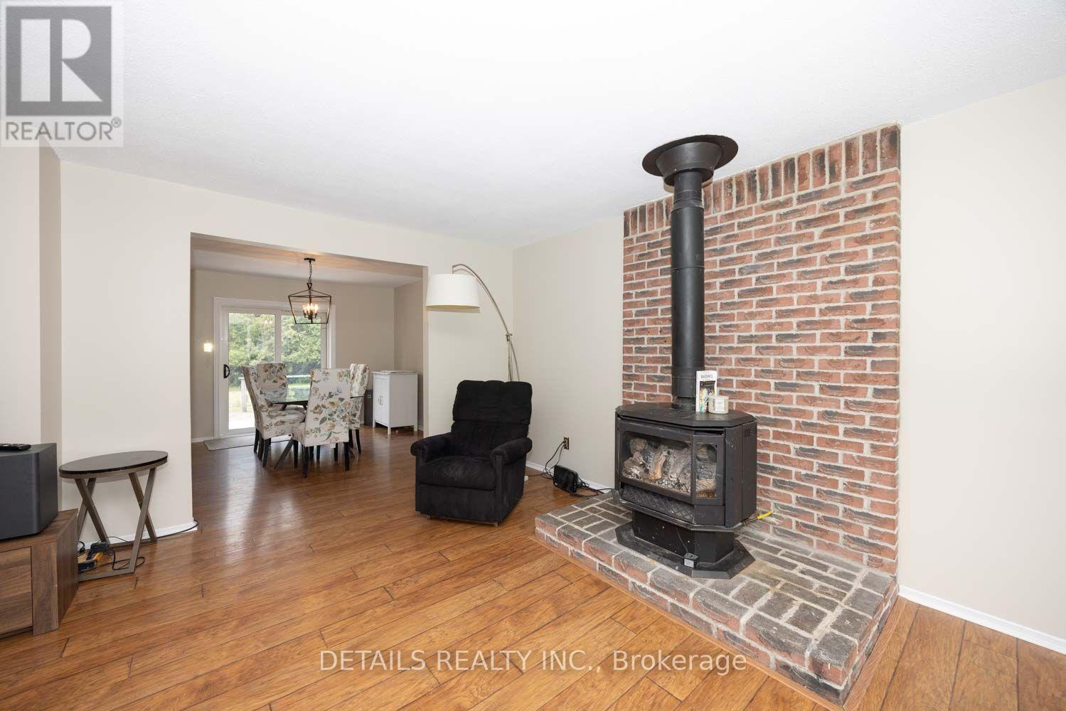 120 DELANEY DRIVE - 16