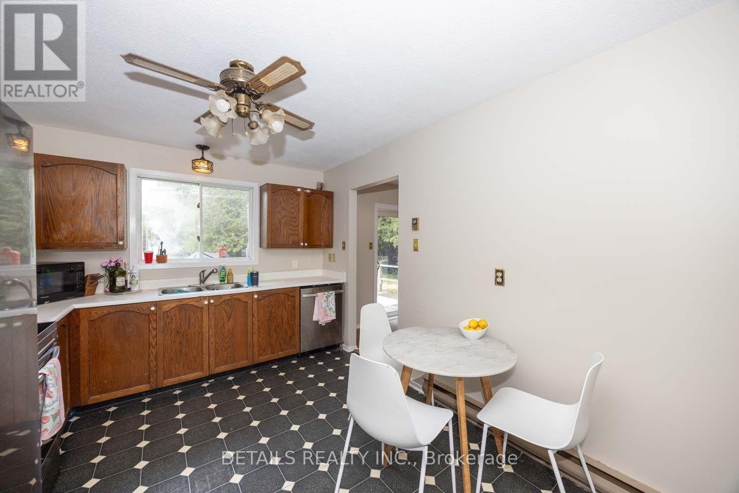 120 DELANEY DRIVE - 18