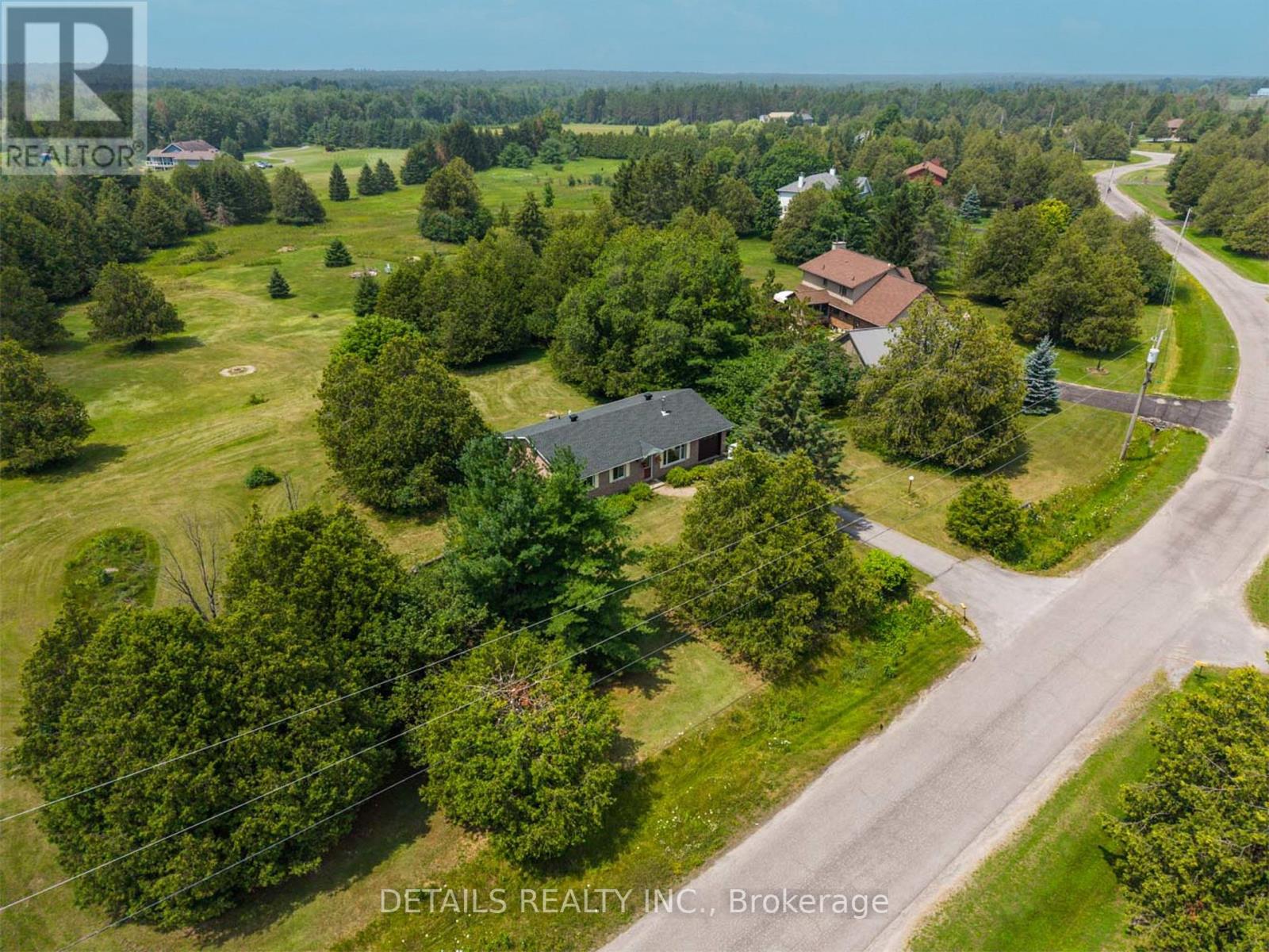 120 DELANEY DRIVE - 3