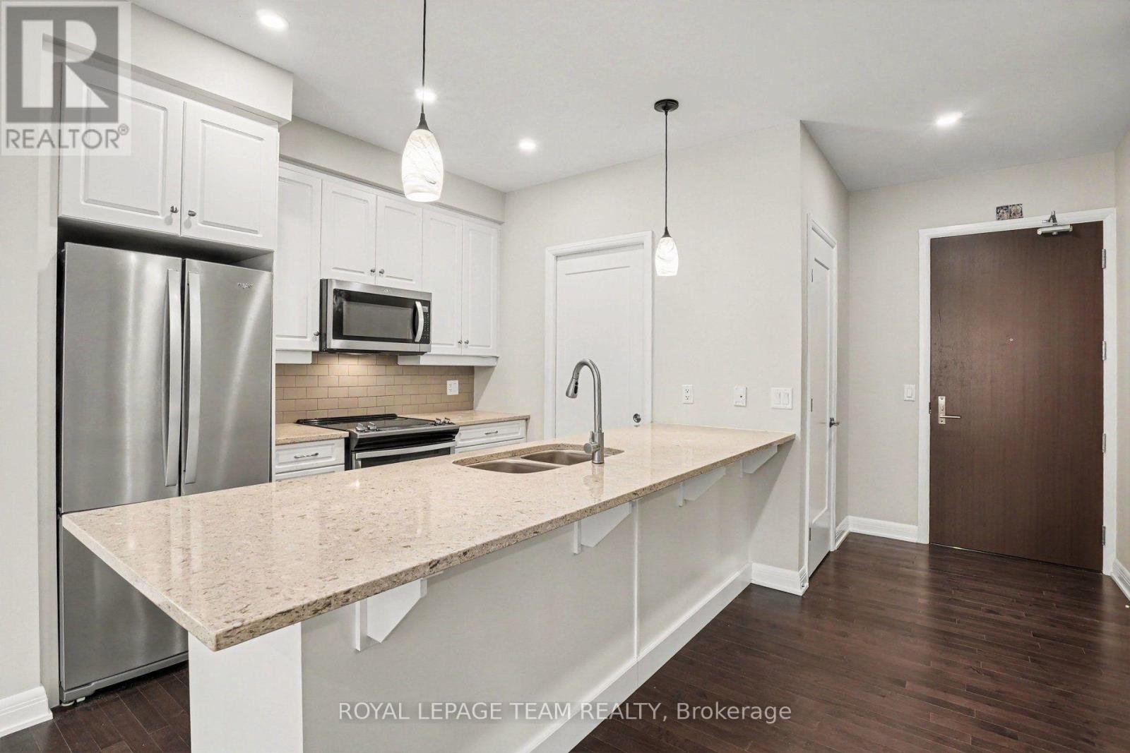 #104 190 BOUNDSTONE WAY - 11