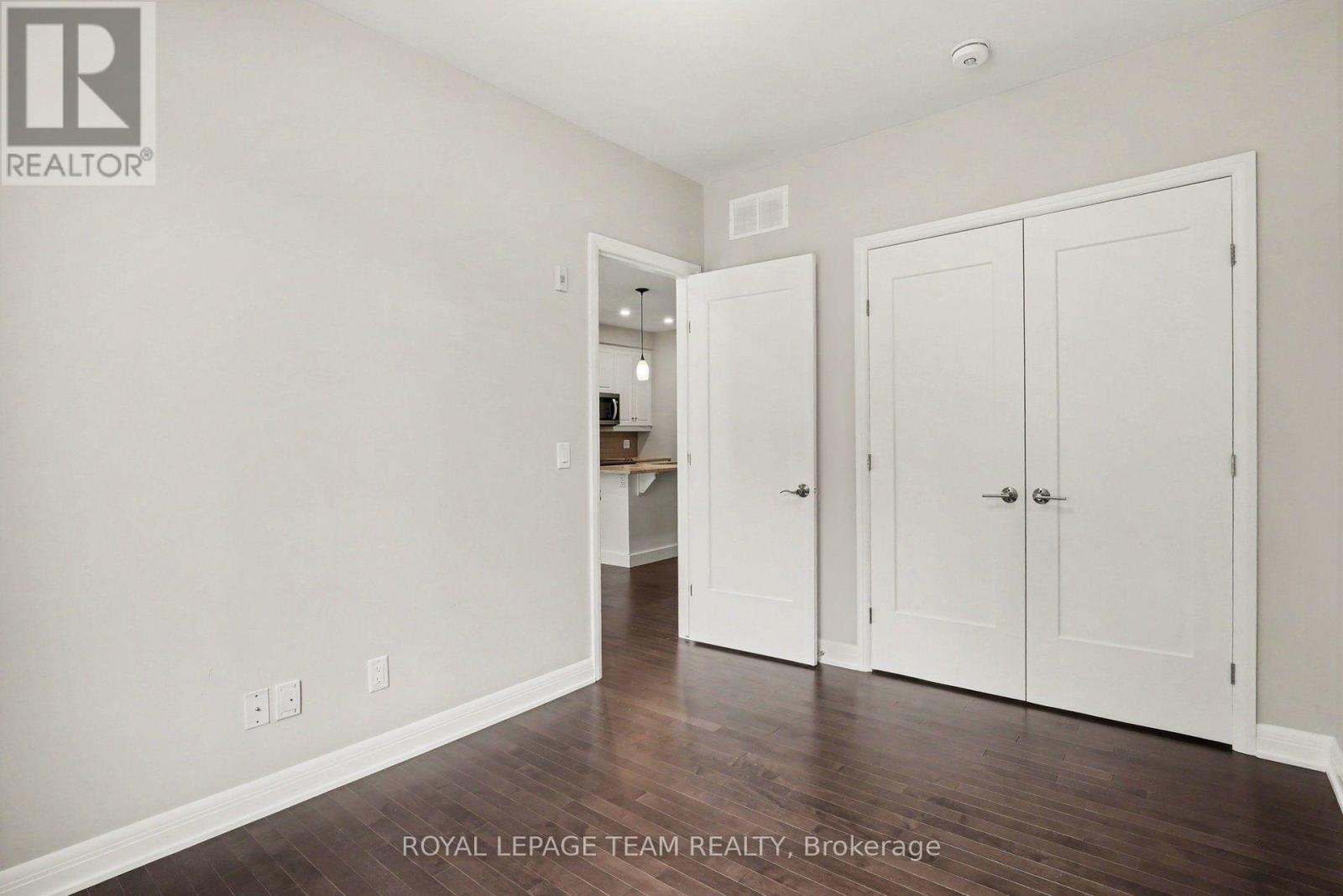 #104 190 BOUNDSTONE WAY - 17