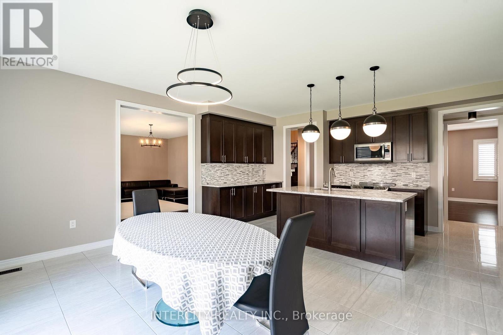 6 FLAY COURT - Image 13