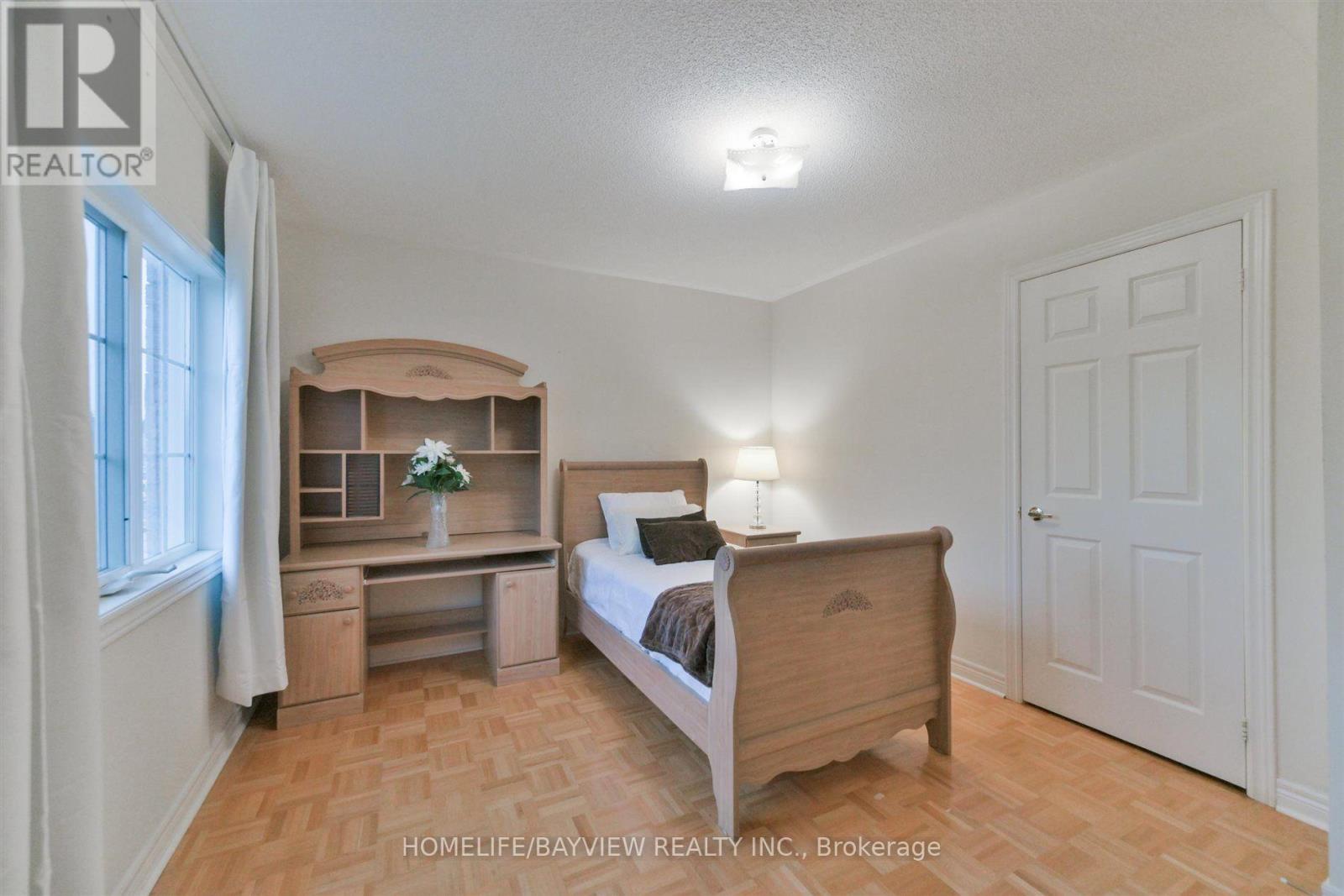 26 HONEYVIEW STREET - 23