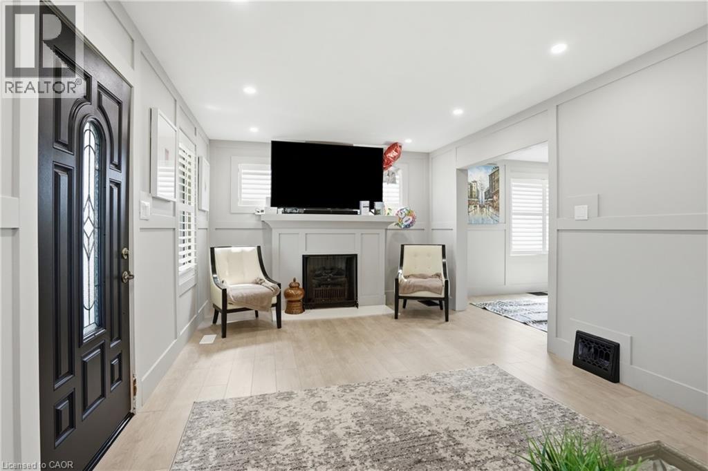 219 RIDGE Road W - Image 6