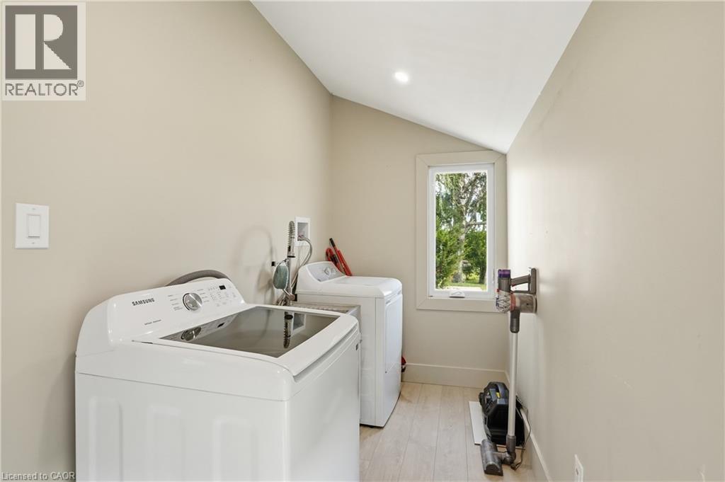 219 RIDGE Road W - 20