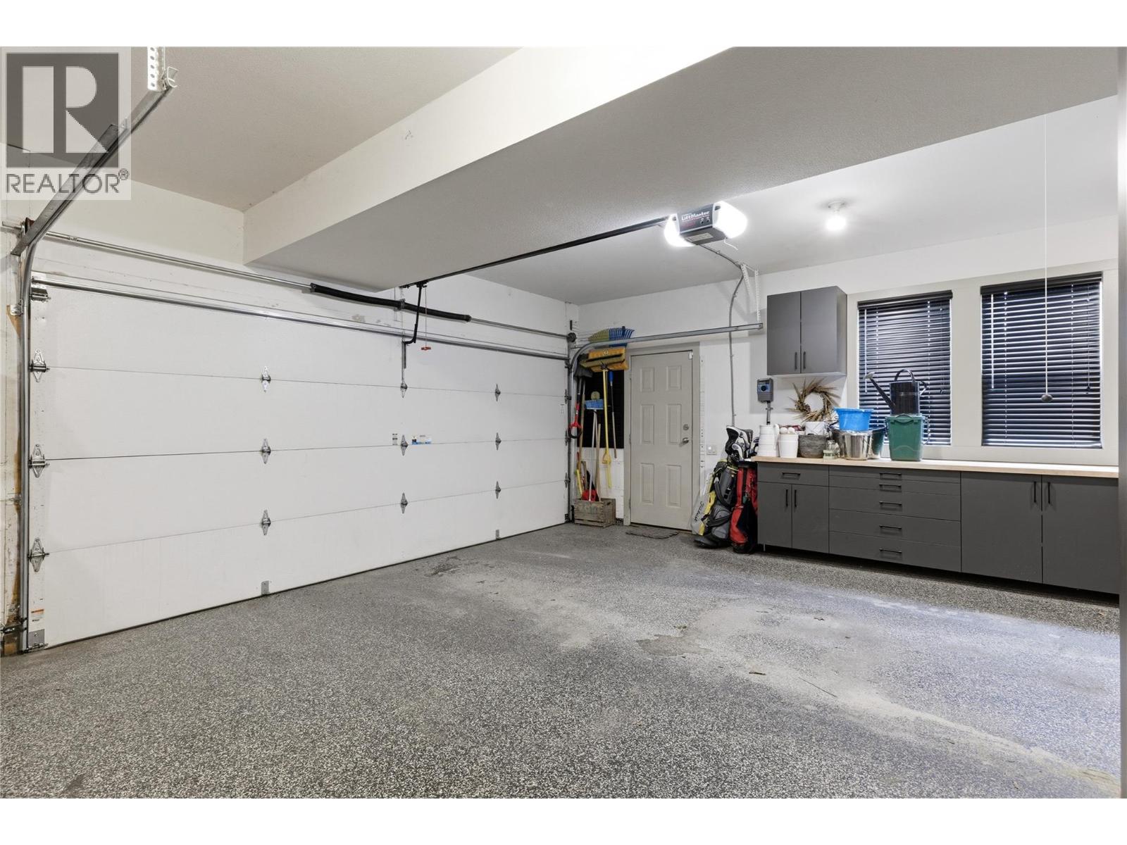 2683 Bath Street - 20
