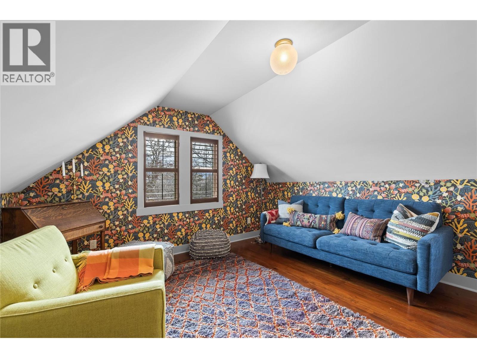 2683 Bath Street - 36