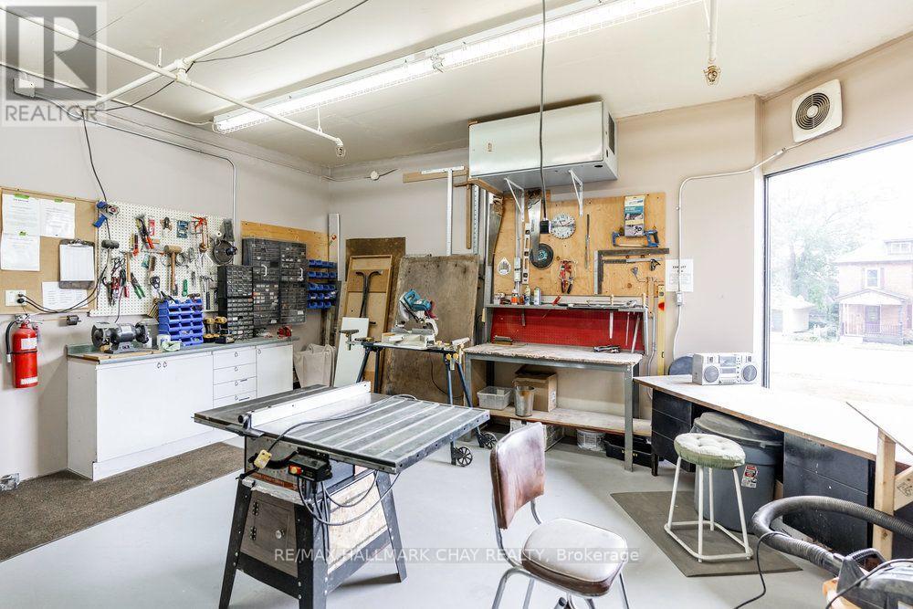 #202 181 COLLIER STREET - Image 40
